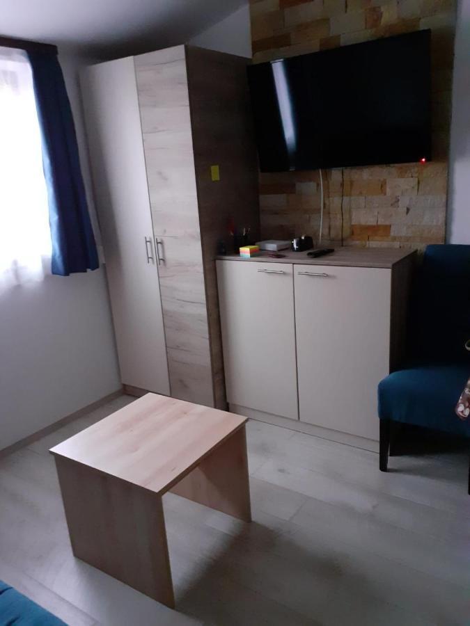 Apartman Milmari P88 โคเปานิก ภายนอก รูปภาพ